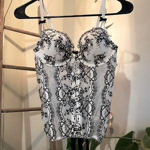 Victoria’s Secret lace corset NEVER WORN